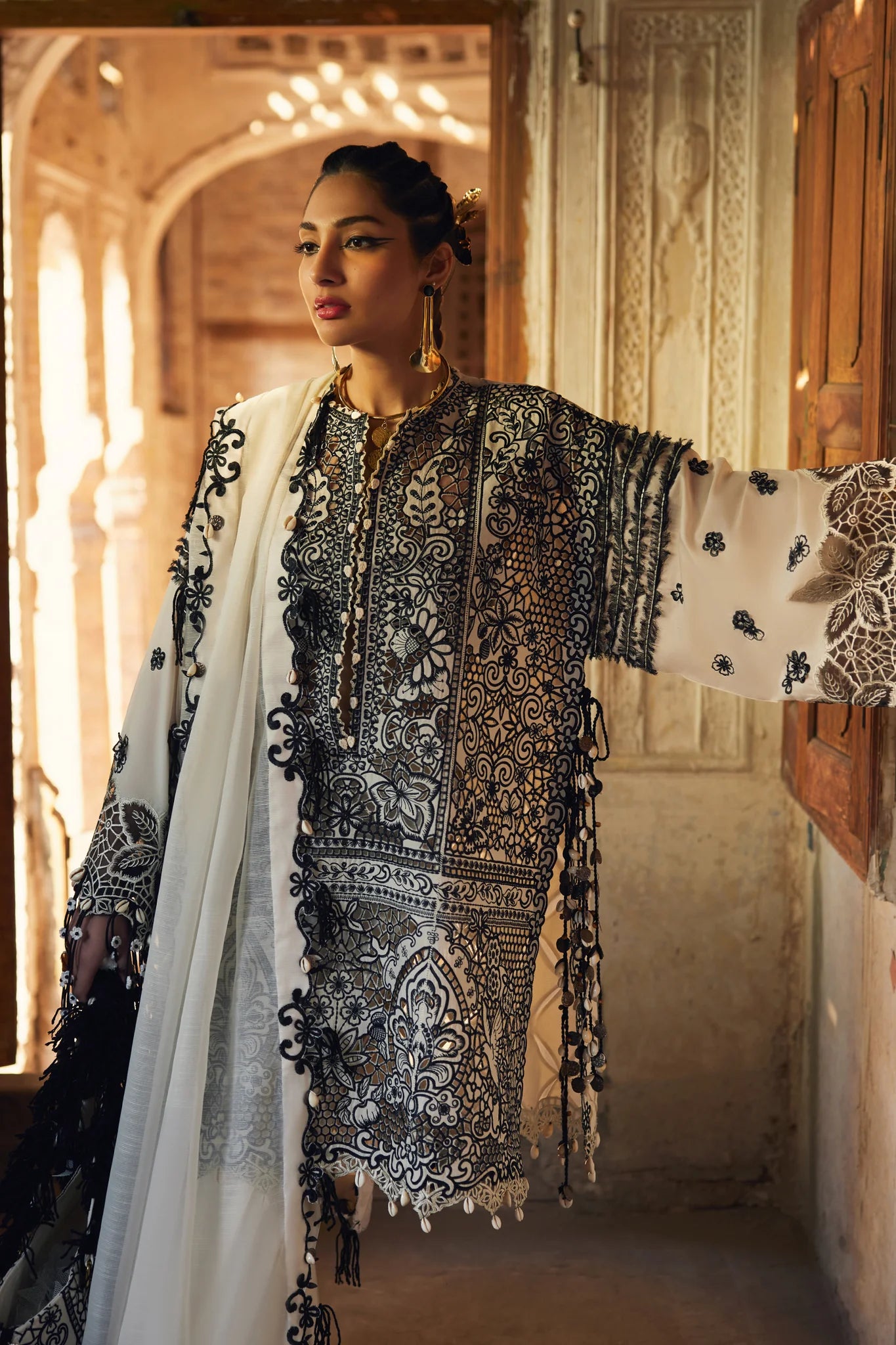 ELAN Luxury Lawn Un Stitched Collection 2025 3 Piece ISLA EL25-02-B